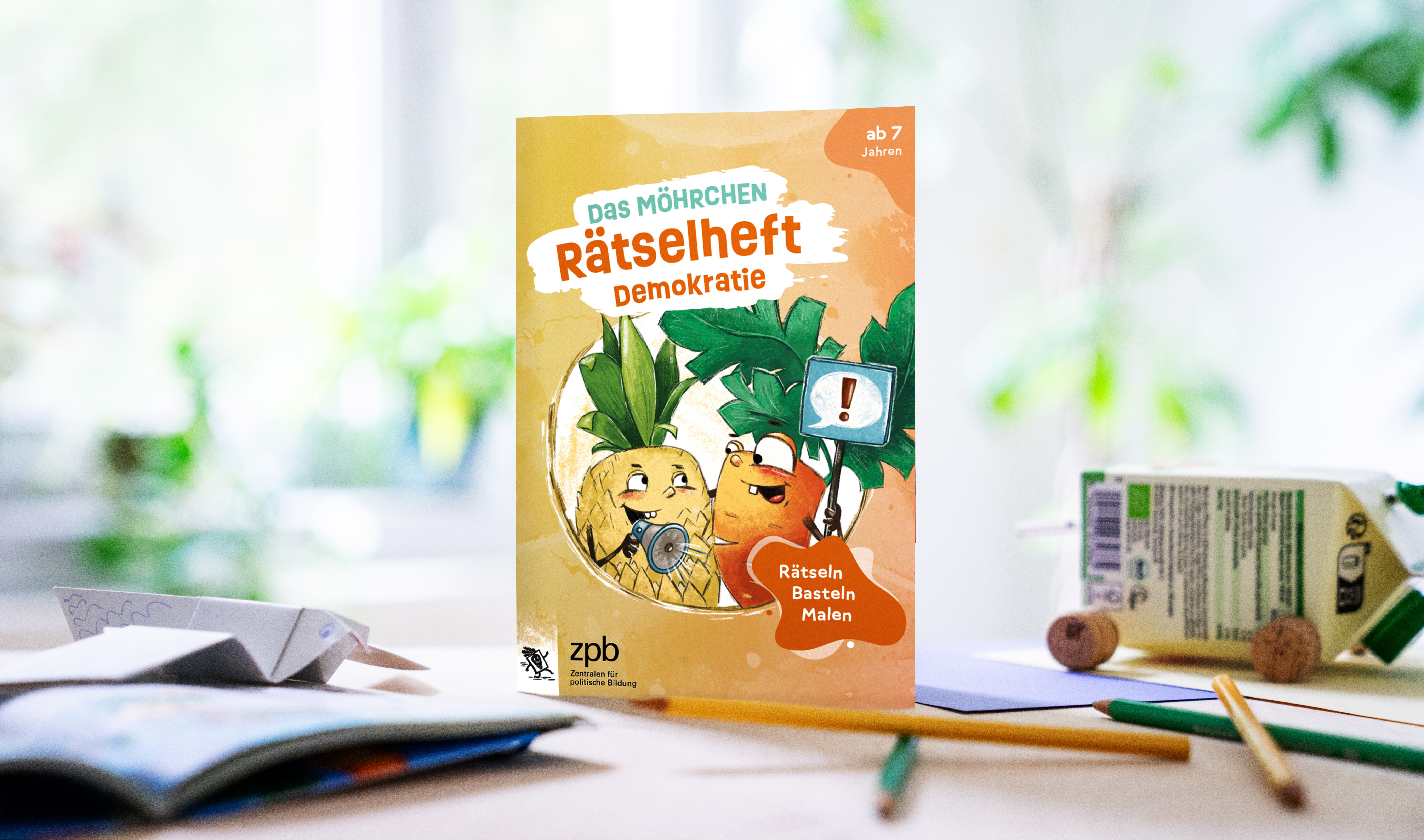 Das Cover mit Kiki und Akki, Möhrchen Rätselheft Demokratie steht darauf